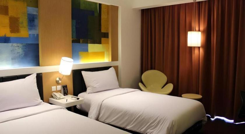 Brits Hotel Karawang Exterior photo